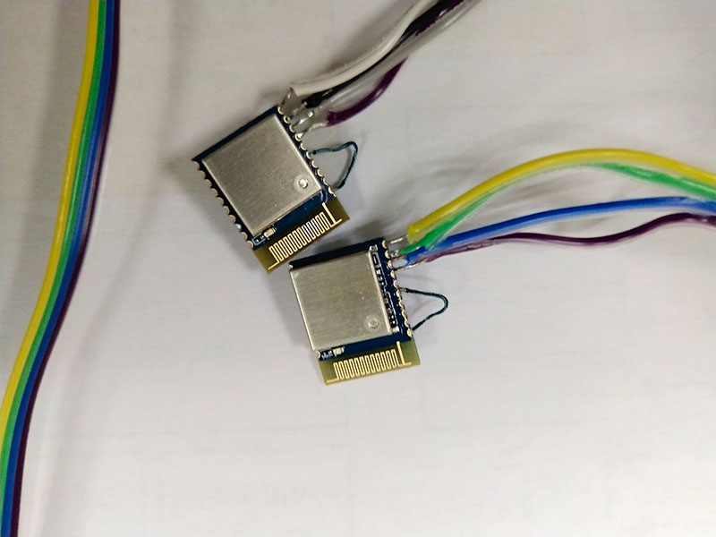 2個(gè)BLE5101模塊接線(xiàn)正面圖
